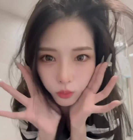 可愛活潑的美女被幹到失聲-Looks