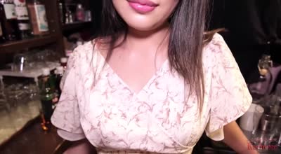 FC2PPV-4539387經營小吃店經營困難的40歲美女