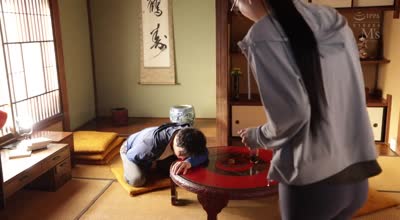 MVSD-650盛夏藥引性輪奸訓練營春藥濃縮精液接力賽-月野江すい